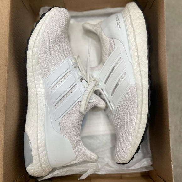 Adidas Women’s Ultra boost shoes :: Size 6 1/2 - Picture 5 of 5